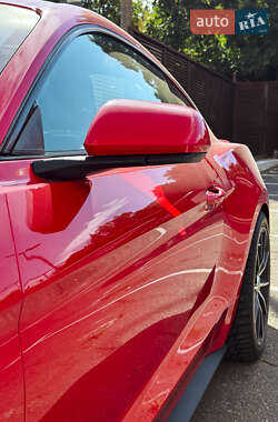 Купе Ford Mustang 2015 в 