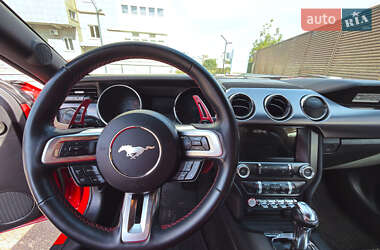 Купе Ford Mustang 2015 в 