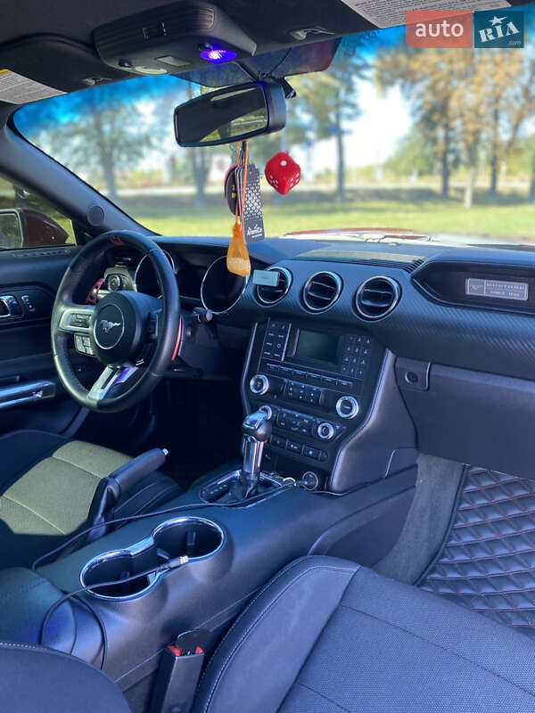 Купе Ford Mustang 2016 в Тульчине