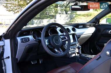 Купе Ford Mustang 2017 в 