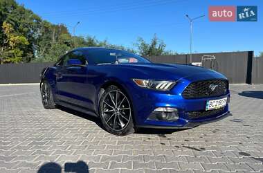 Купе Ford Mustang 2015 в 