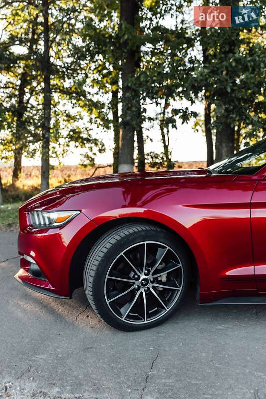 Купе Ford Mustang 2015 в Киеве