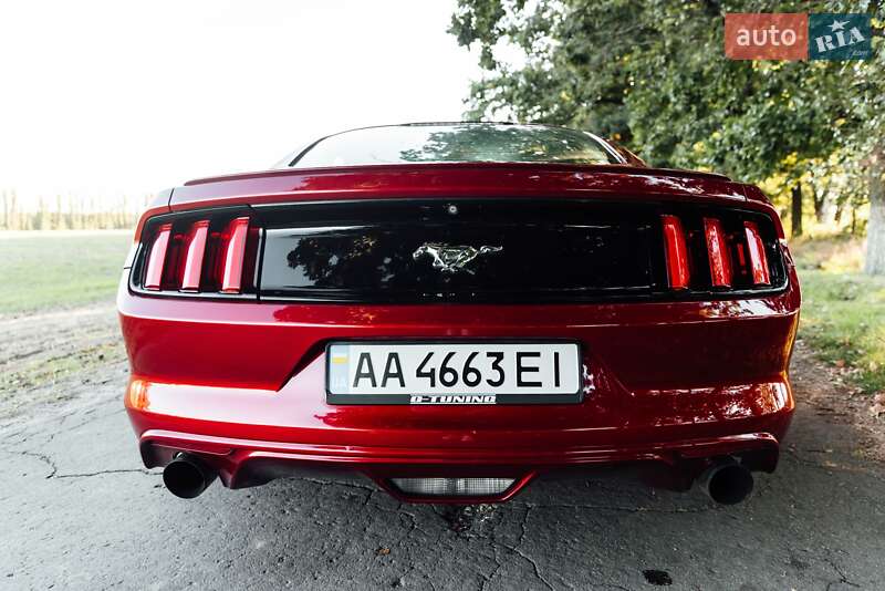 Купе Ford Mustang 2015 в Киеве