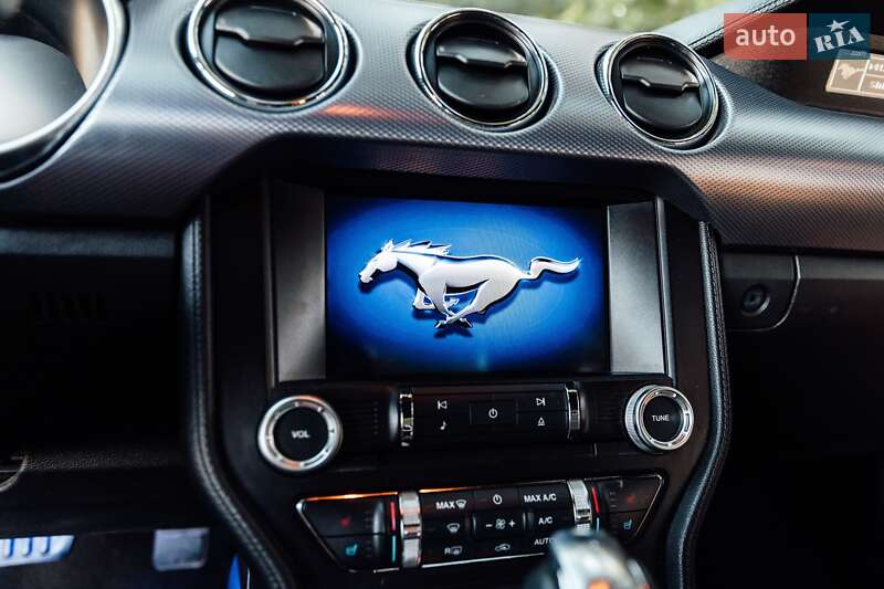 Купе Ford Mustang 2015 в Киеве