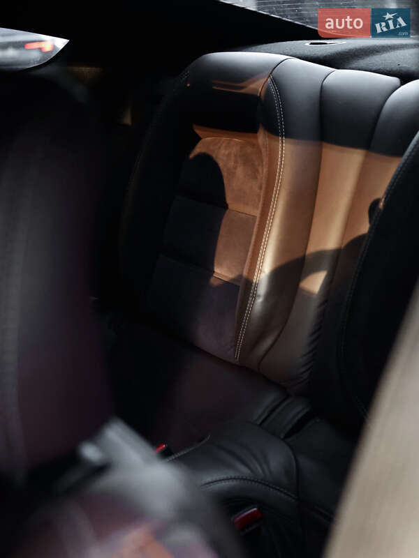 Купе Ford Mustang 2015 в Ужгороде