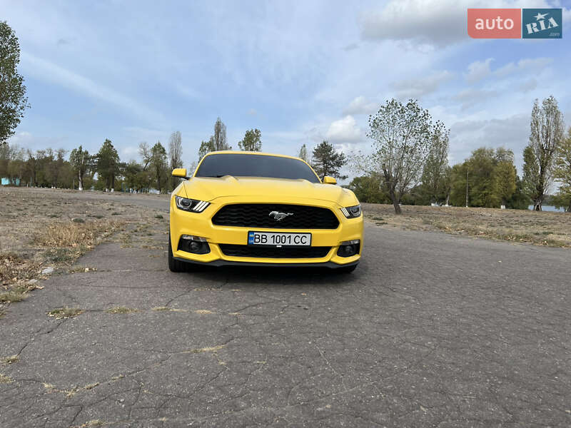 Купе Ford Mustang 2017 в Кам'янському