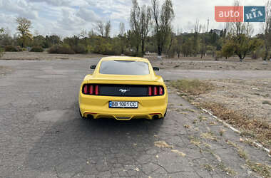 Купе Ford Mustang 2017 в 