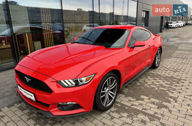Купе Ford Mustang 2015 в 
