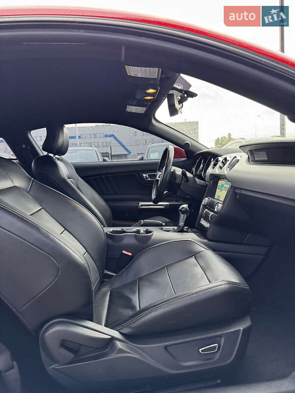 Купе Ford Mustang 2015 в Киеве