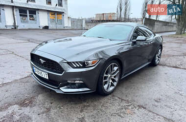 Купе Ford Mustang 2015 в 