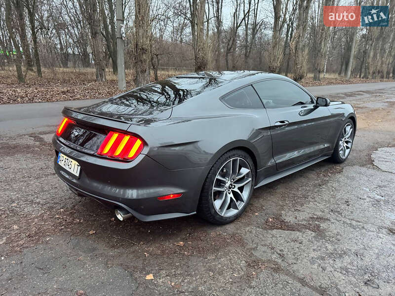Купе Ford Mustang 2015 в Киеве фото 14 Купе Ford Mustang 2015 в Киеве
