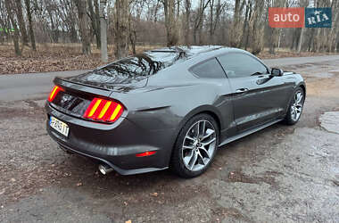 Купе Ford Mustang 2015 в 