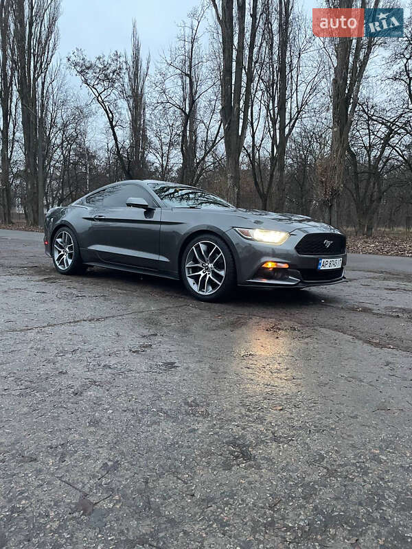 Купе Ford Mustang 2015 в Киеве фото 15 Купе Ford Mustang 2015 в Киеве