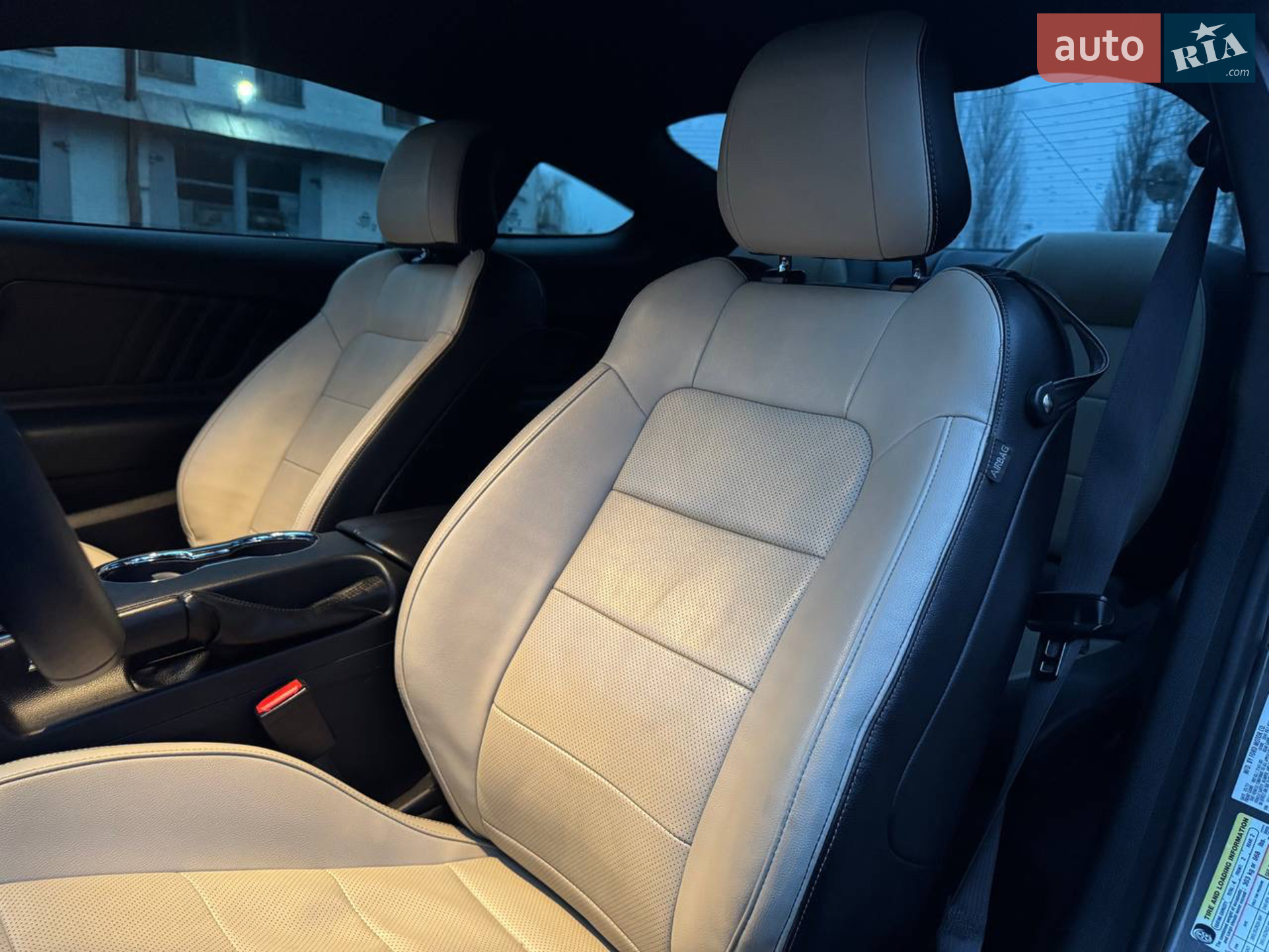 2015 Ford Mustang - мініатюра 20