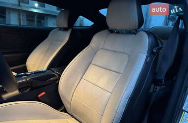 Купе Ford Mustang 2015 в 