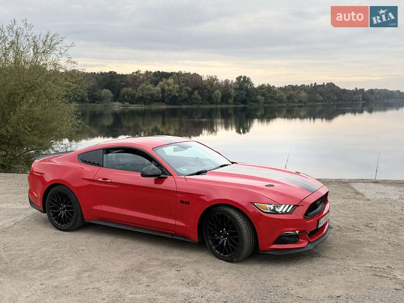 Купе Ford Mustang 2017 в Киеве