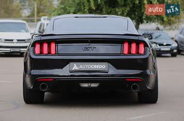 Купе Ford Mustang 2016 в 