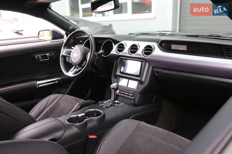 Купе Ford Mustang 2016 в Киеве