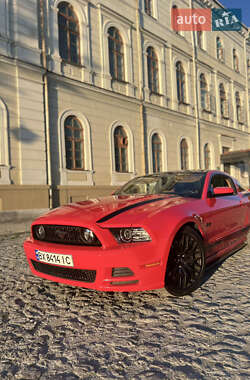 Купе Ford Mustang 2012 в Кам'янець-Подільському