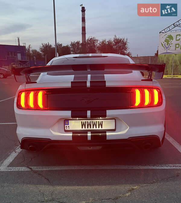 Купе Ford Mustang 2018 в Днепре
