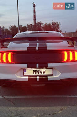 Купе Ford Mustang 2018 в 