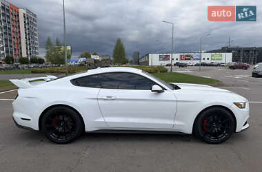 Купе Ford Mustang 2017 в 