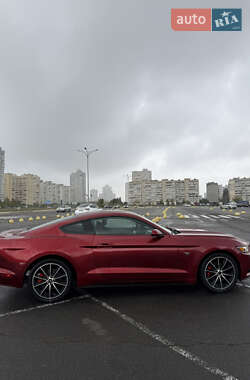 Купе Ford Mustang 2015 в Киеве
