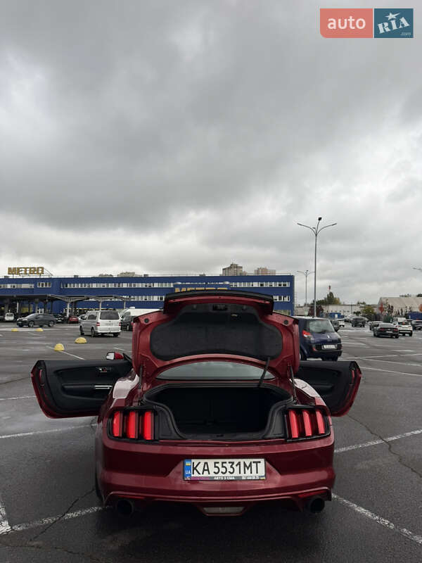 Купе Ford Mustang 2015 в Киеве