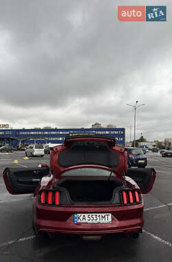 Купе Ford Mustang 2015 в 