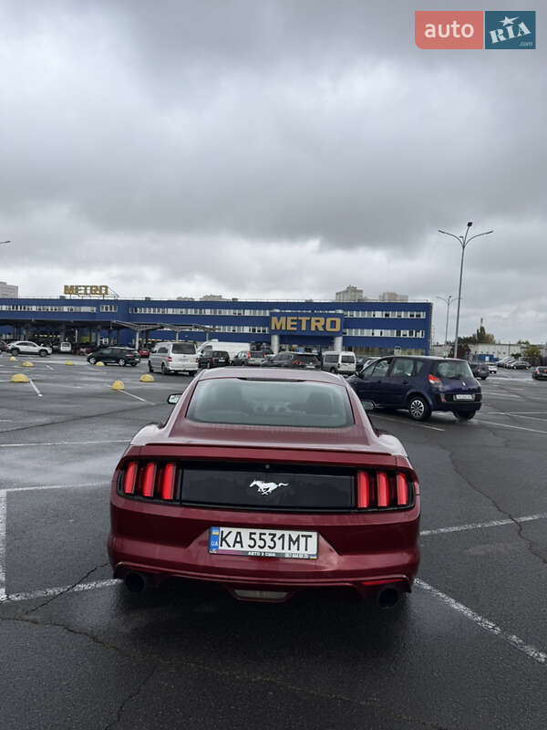 Купе Ford Mustang 2015 в Киеве