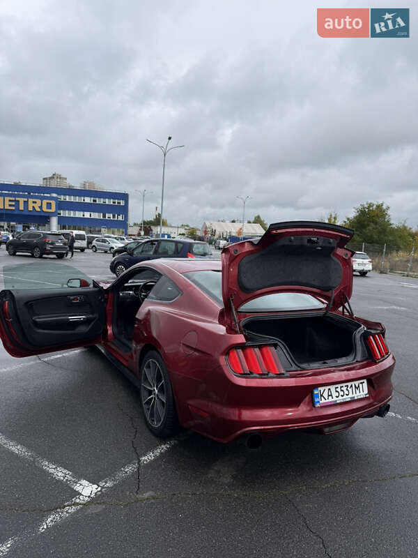 Купе Ford Mustang 2015 в Киеве