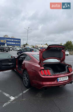 Купе Ford Mustang 2015 в 