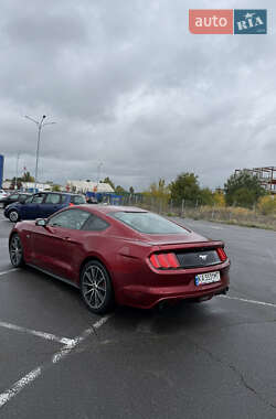 Купе Ford Mustang 2015 в 
