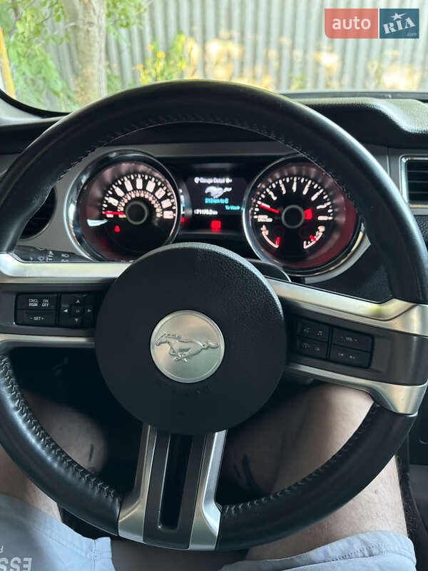 Кабріолет Ford Mustang 2014 в Харкові фото 11 Кабріолет Ford Mustang 2014 в Харкові
