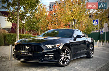 Купе Ford Mustang 2016 в Киеве