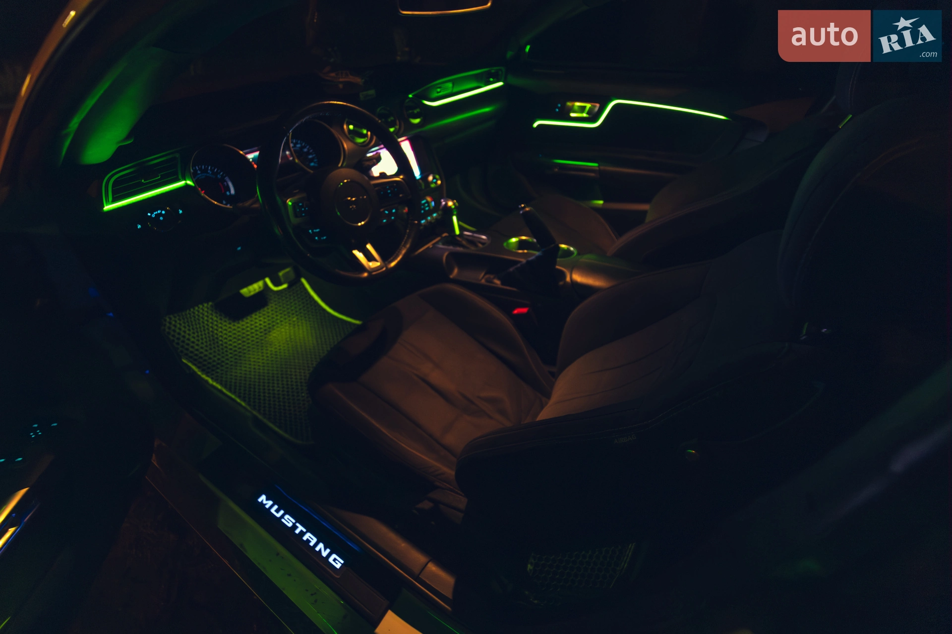 2020 Ford Mustang - мініатюра 16