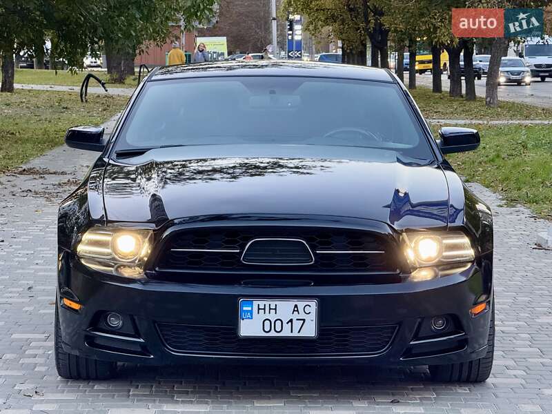 Купе Ford Mustang 2013 в Одесі