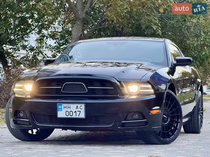Купе Ford Mustang 2013 в Одесі