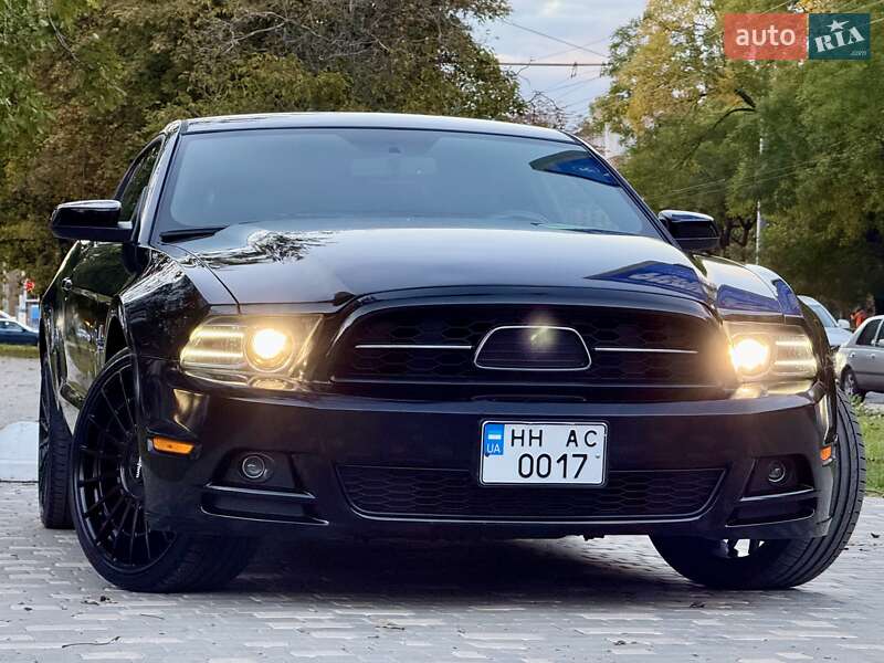 Купе Ford Mustang 2013 в Одесі