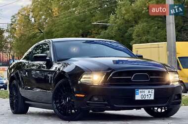 Купе Ford Mustang 2013 в 