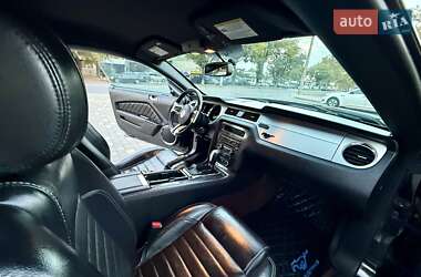 Купе Ford Mustang 2013 в 