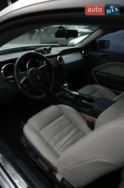 Купе Ford Mustang 2005 в 