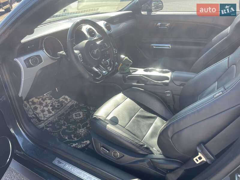 Купе Ford Mustang 2015 в Киеве