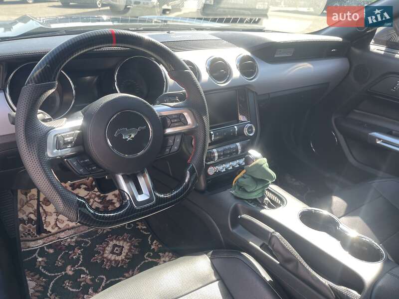 Купе Ford Mustang 2015 в Киеве