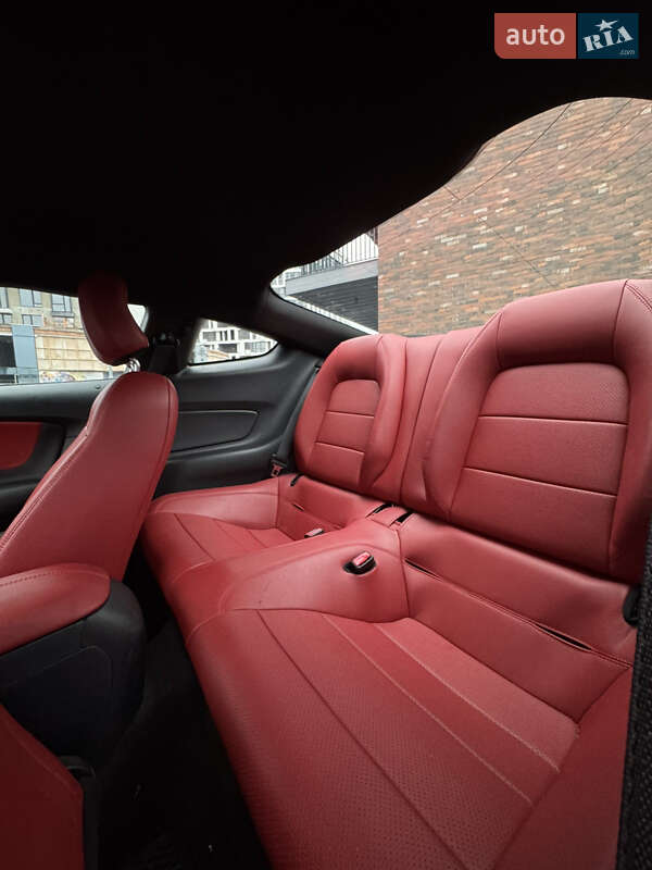 Купе Ford Mustang 2016 в Києві