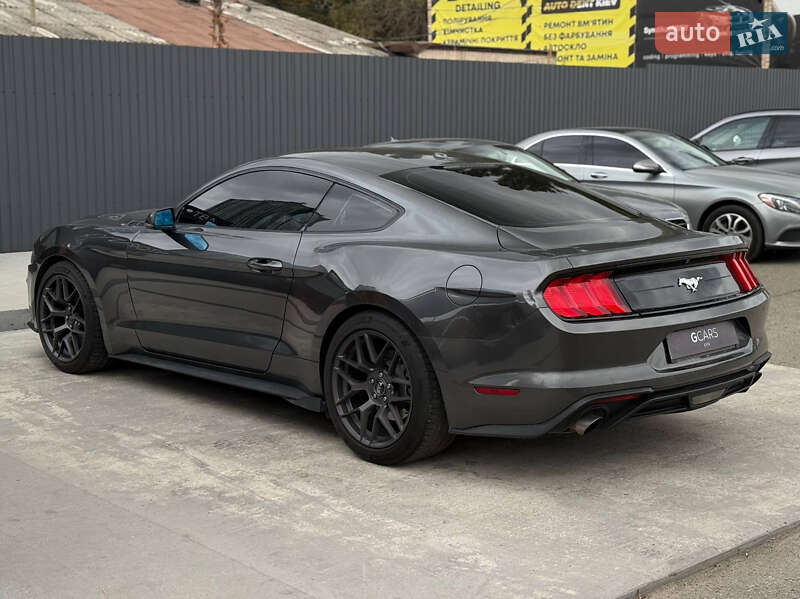 Купе Ford Mustang 2017 в Киеве