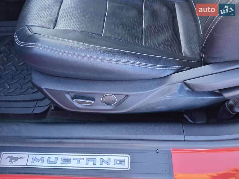 Купе Ford Mustang 2016 в Вінниці