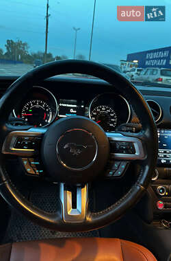 Купе Ford Mustang 2017 в  фото 11 Купе Ford Mustang 2017 в