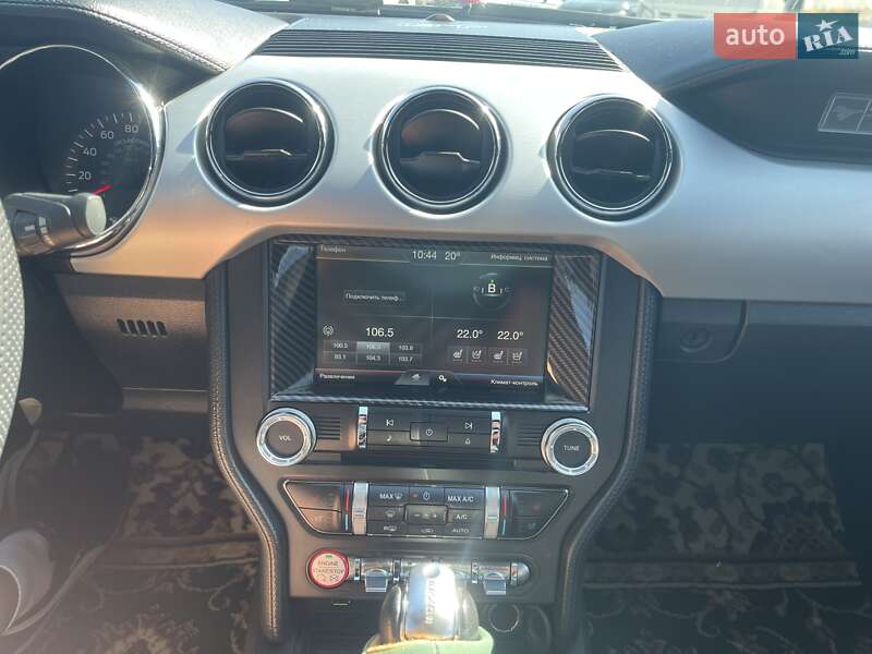 Купе Ford Mustang 2015 в Києві фото 13 Купе Ford Mustang 2015 в Києві