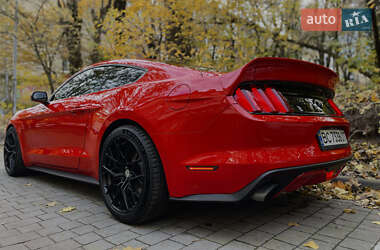 Купе Ford Mustang 2015 в Львове Купе Ford Mustang 2015 в Львове